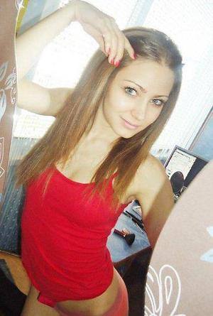 Allison, 30 | New York Casual Dating for Mature Men