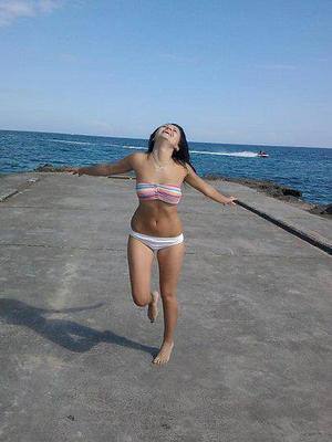 Kyra (29) in Illinois | Casual Dating with Older Men