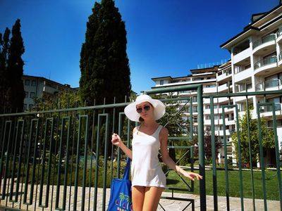 Chat with Alexandra (29) in Alberta | Casual Dating Profile