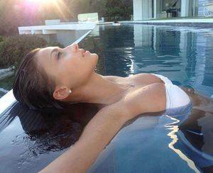 Julissa (29) from California profile image