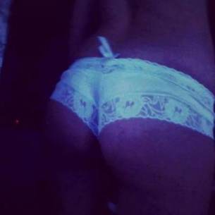 Photo of Alecia (26) from Arkansas dating profile