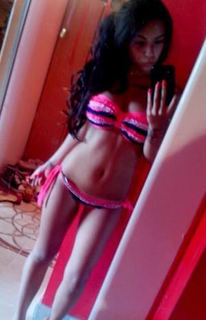 Local New York Profile: Alma (19) | Older Men Welcome