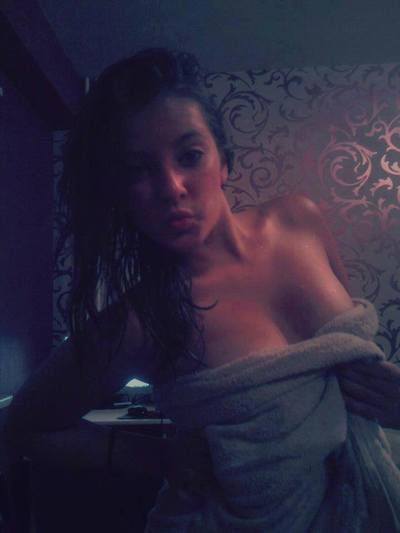 Chat with Leslie (27) in Utah | Casual Dating Profile