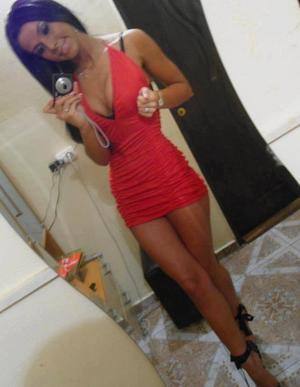 Sandra (29) in Alberta | Hookup Tonight
