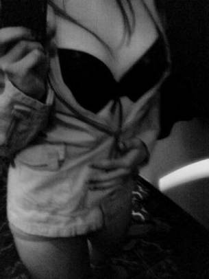 Photo of Corey (25) from New York dating profile