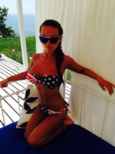 Meet Ellie (23) from Missouri | Same-Night Dating