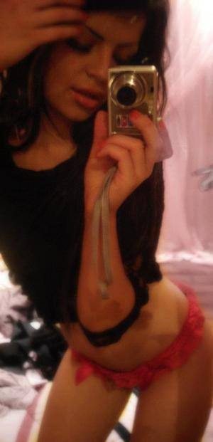 Reese, 30 from North Carolina | Older Men and Younger Women Dating