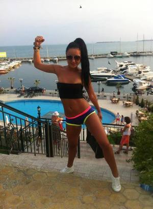 Alaina (23), Washington | Adult Chat and Casual Meetups