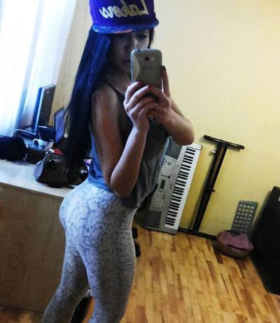 Looking for local cheaters? Take Vashti from Singac, New Jersey home with you