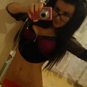 Gussie from Section, Alabama is looking for adult webcam chat