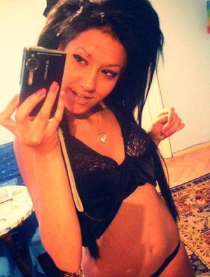 Looking for local cheaters? Take Marissa from Washington home with you