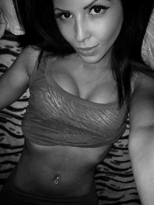 Merissa from Dillon, Montana is looking for adult webcam chat