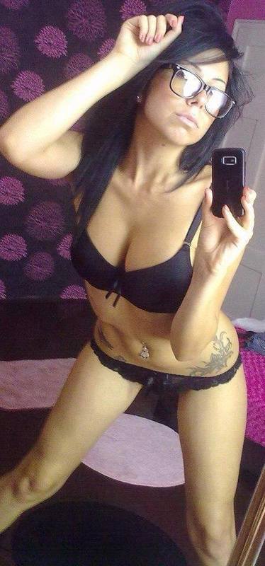 Nyla from Saginaw, Michigan is looking for adult webcam chat