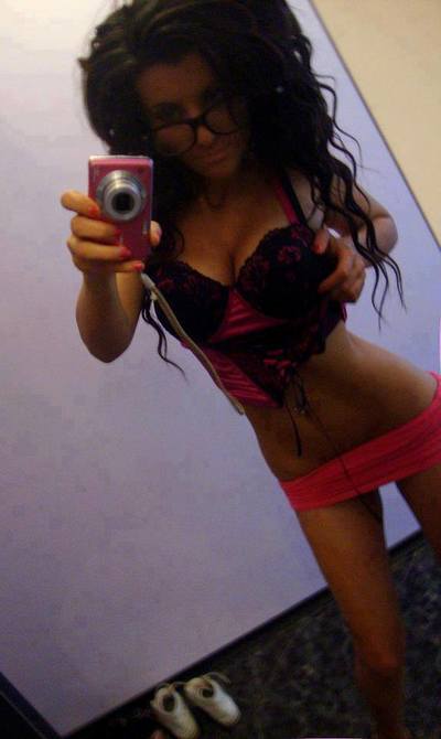 Rachelle from Waleska, Georgia is looking for adult webcam chat