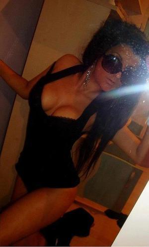 Alesha from  is looking for adult webcam chat