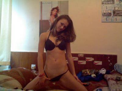 Calista from North Port, Florida is looking for adult webcam chat