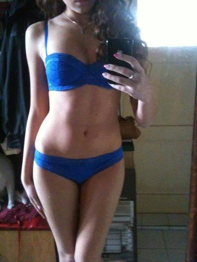 Leonore from Wisconsin is looking for adult webcam chat