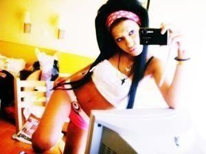 Katie from Missouri is looking for adult webcam chat