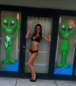 Alanna from Kansas is interested in nsa sex with a nice, young man